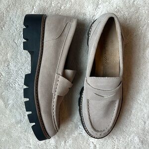 House of Harlow 1960 Beige Loafers